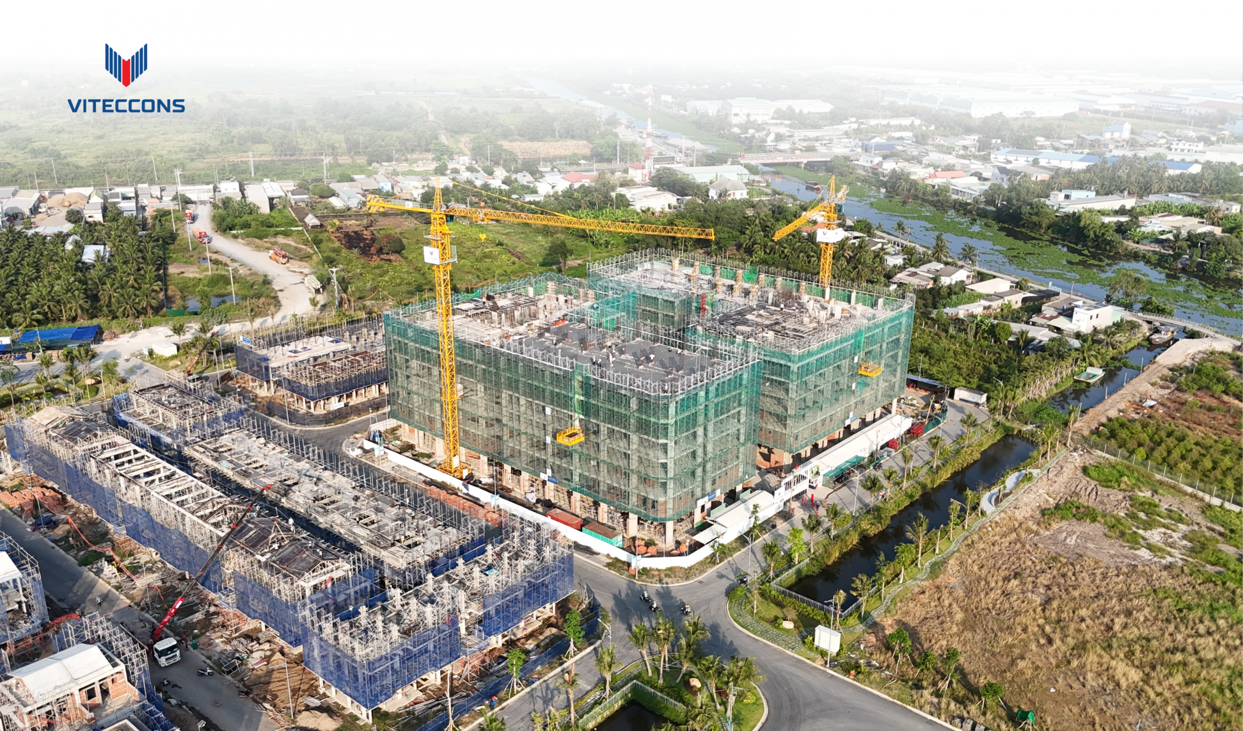 DỰ ÁN LA HOME THI CÔNG ĐẾN TẦNG 8, HƯỚNG TỚI CỘT MỐC CẤT NÓC