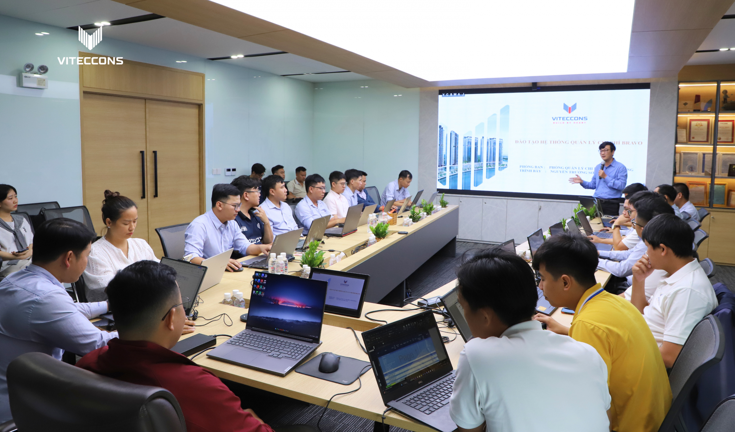 VITECCONS ĐẨY MẠNH ỨNG DỤNG CHUYỂN ĐỔI SỐ TRONG CÔNG TÁC QUẢN LÝ TÀI CHÍNH