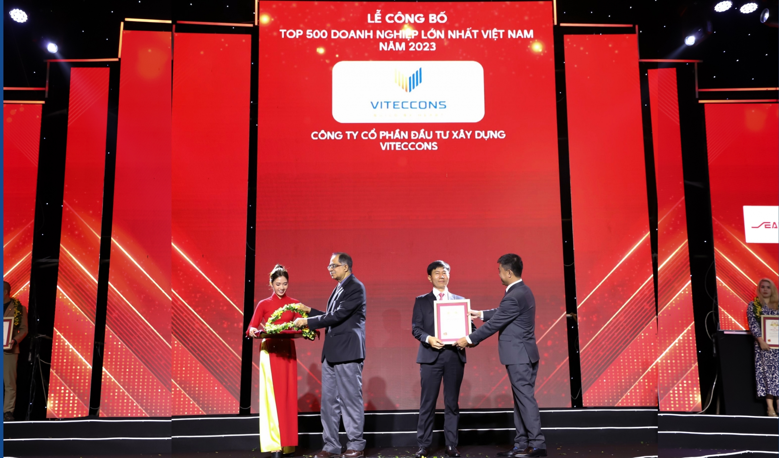 Viteccons获得越南最大500家企业奖。