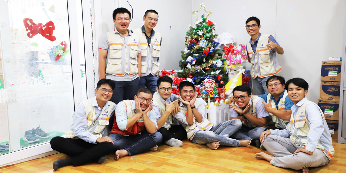 Viteccons “Ấm áp mùa lễ Noel”